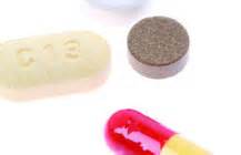 8月11号，，公司员工起劲加入2011年度献血