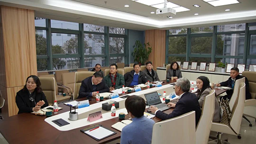 上海市浦东新区政府党组成员、副区长吴强，，，浦东新区科经委副主任李晓亮，，，张江治理局副局长吴俊，，，张江集团副总司理王凯荣等调研人生就是博官方网站