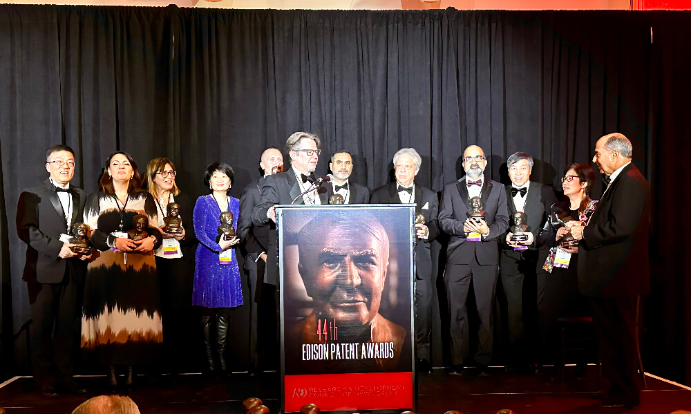 人生就是博官方网站药物发明事业部总裁刘建博士斩获爱迪生专利奖